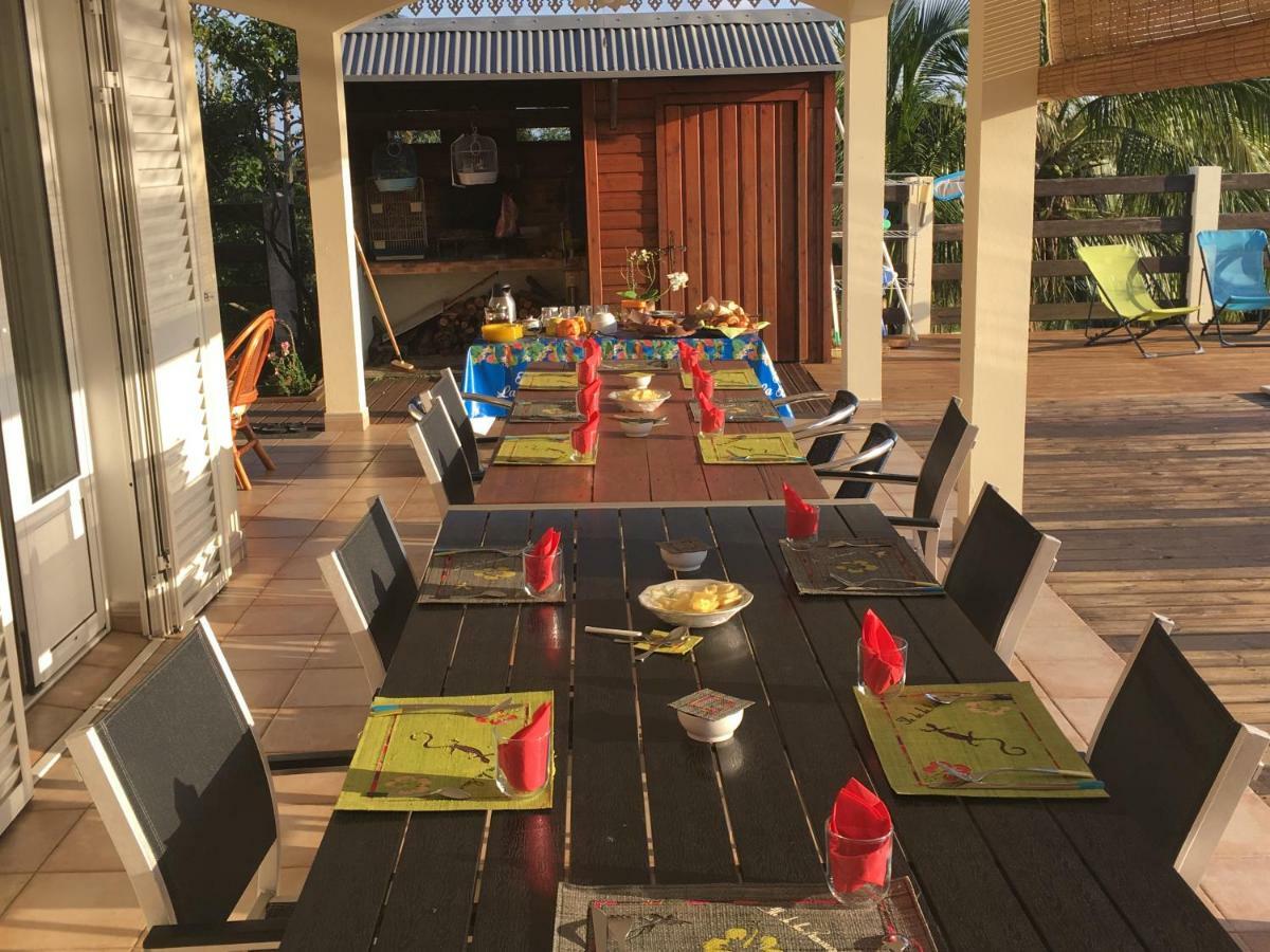 La Pointe Au Corail Bed & Breakfast แซ็งต์-โรส ภายนอก รูปภาพ
